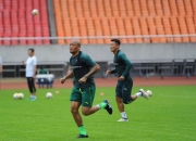 开云下载-关于绿城坚决拼搏，与深圳佳兆业赛场对抗的信息