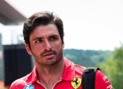 开云体育官方网站-雷诺车队绝杀威廉姆斯，塞恩斯惊艳四座