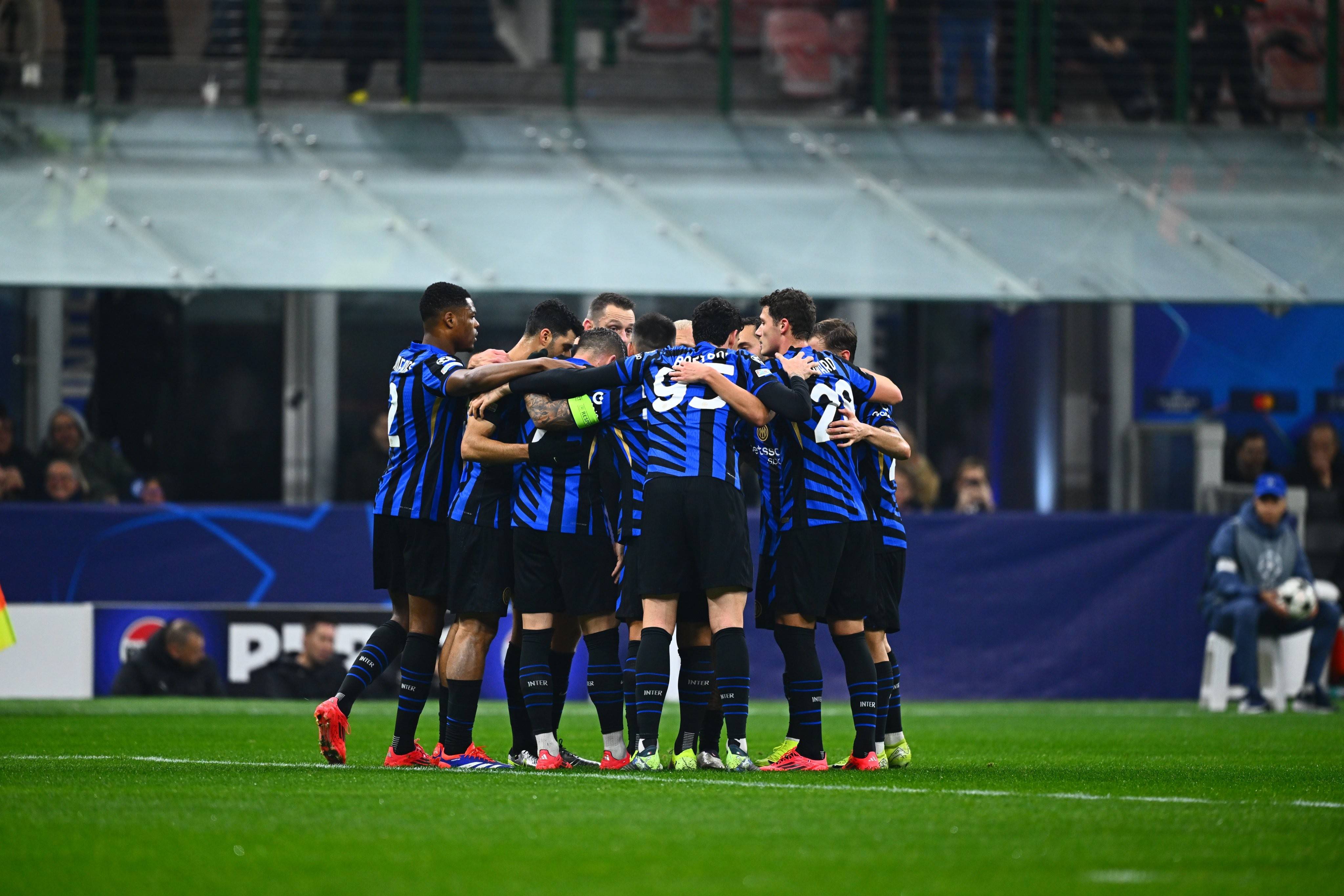 多特蒙德主场大胜国际米兰，豪取欧冠小组首胜