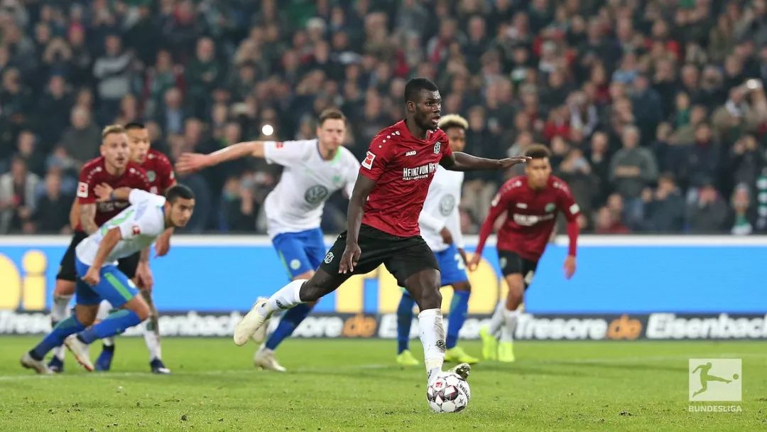 沃尔夫斯堡胜过汉诺威，收获三分冲刺前三的简单介绍