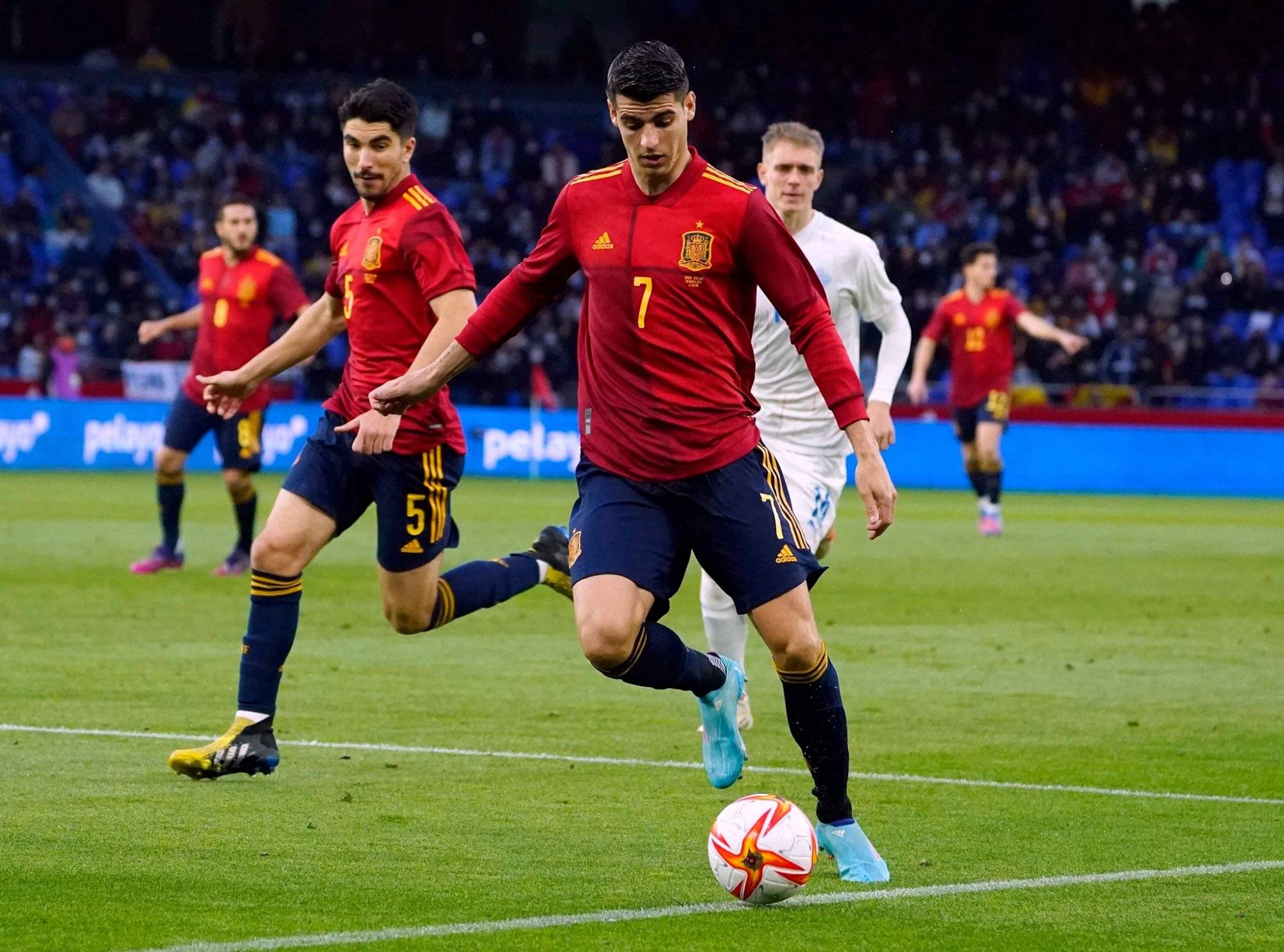 关于西班牙大胜挪威，力挺晋级欧预赛八强的信息