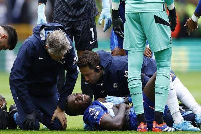 狼队客场大败,继续陷入保级泥潭!的简单介绍 狼队客场大败,继续陷入保级泥潭!的简单介绍