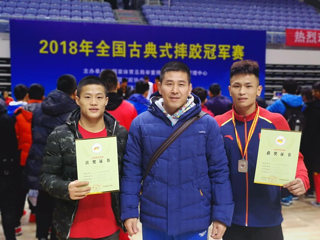 激烈角逐中诞生新星,谁将崭露头角的简单介绍 激烈角逐中诞生新星,谁将崭露头角的简单介绍