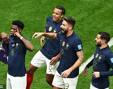 尤文全队齐心协力,幸运晋级半决赛的简单介绍 尤文全队齐心协力,幸运晋级半决赛的简单介绍