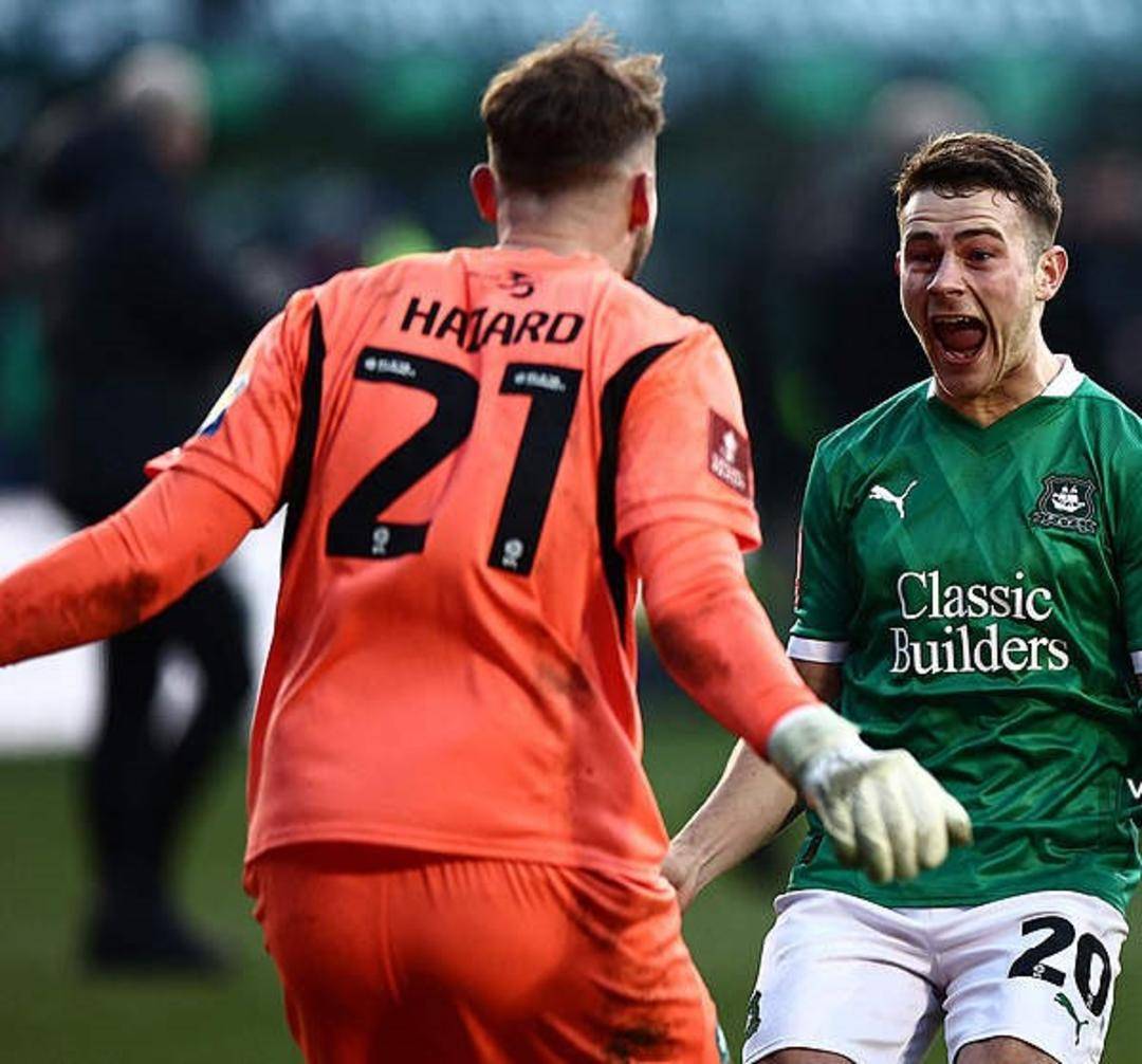 关于利物浦队员疲劳不堪,球队面临危机的信息 关于利物浦队员疲劳不堪,球队面临危机的信息