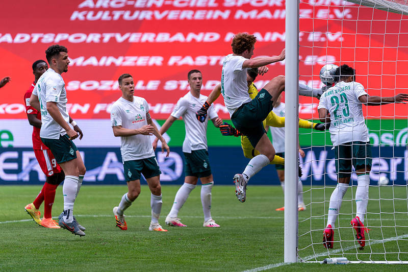 关于罗马主场告负，欧战资格悬念加大的信息