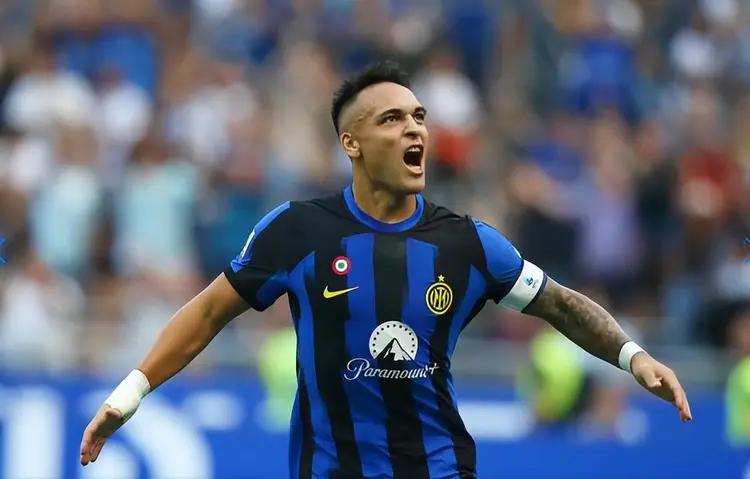 包含莫斯科斯巴达方面逆转战胜，德甲联赛领先位置保守的词条