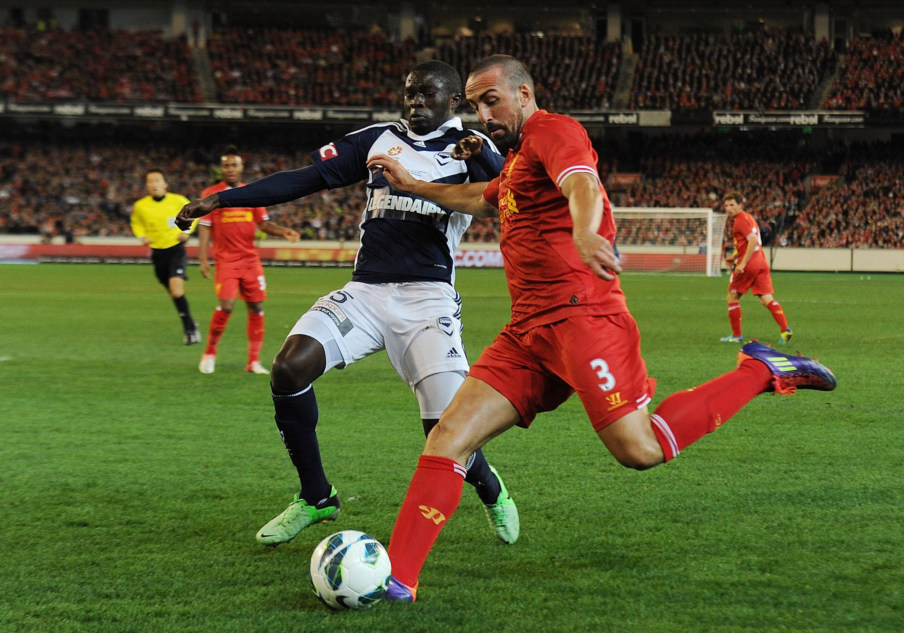 参赛队伍局势扑朔迷离,胜负难定 参赛队伍局势扑朔迷离,胜负难定