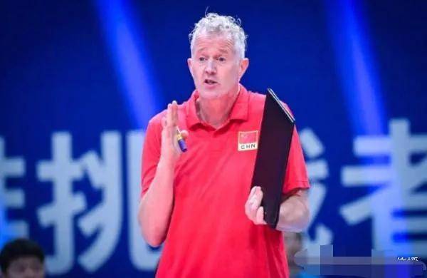 意大利足球联赛精彩对决引爆球迷热情，胜负扑朔迷离的简单介绍