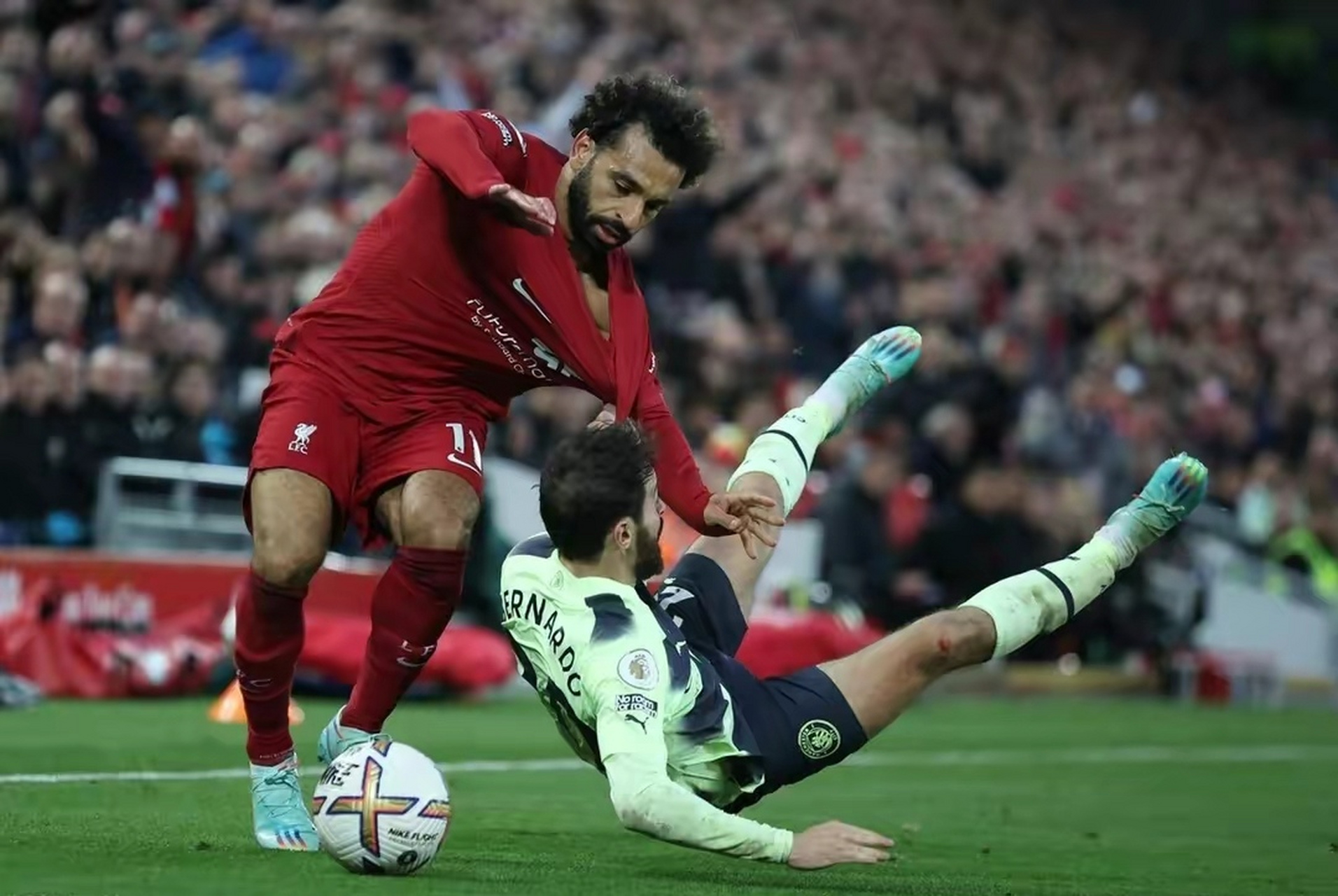 利物浦双星发威,轻取对手晋级的简单介绍 利物浦双星发威,轻取对手晋级的简单介绍