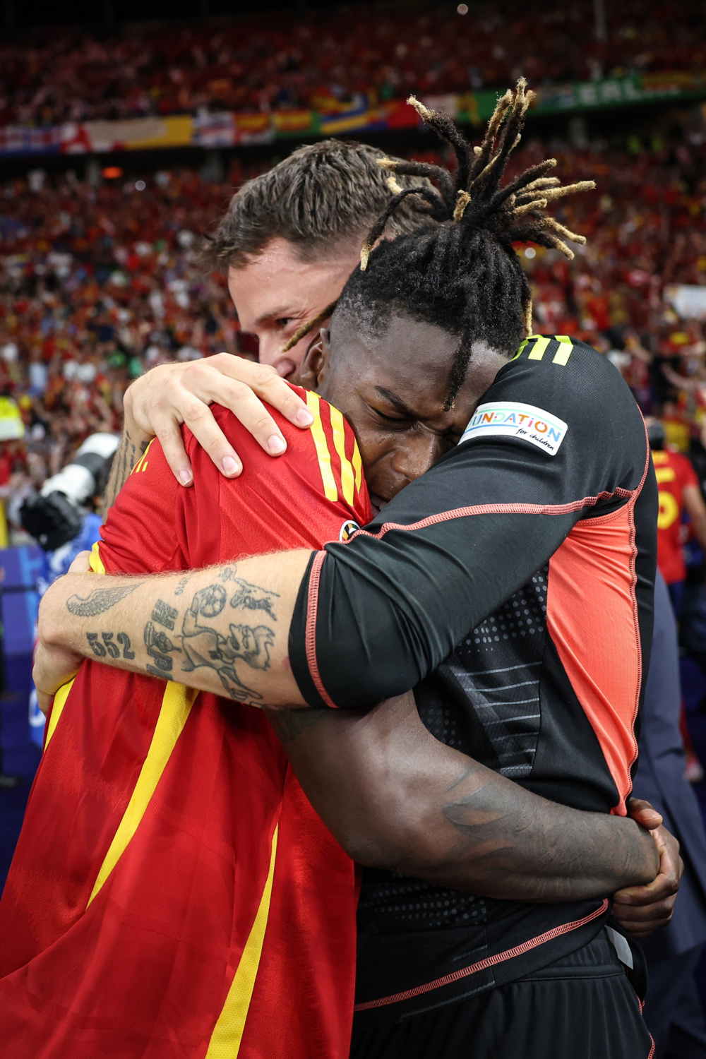 西班牙队意外战胜瑞士挺进欧洲杯半决赛 西班牙队意外战胜瑞士挺进欧洲杯半决赛