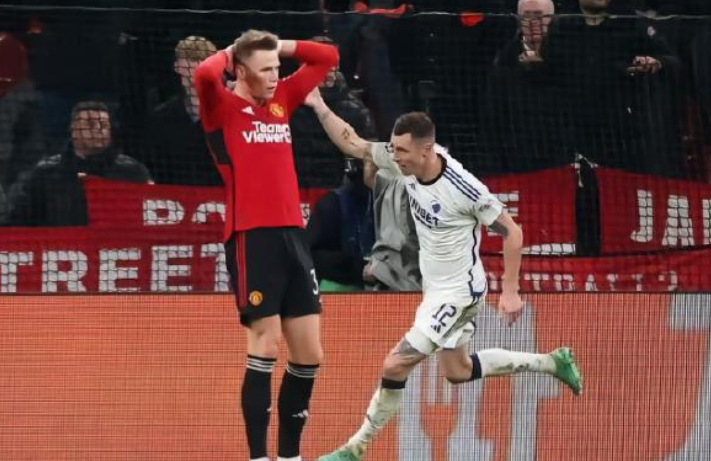 排球赛事中曼联战胜对手成功落败