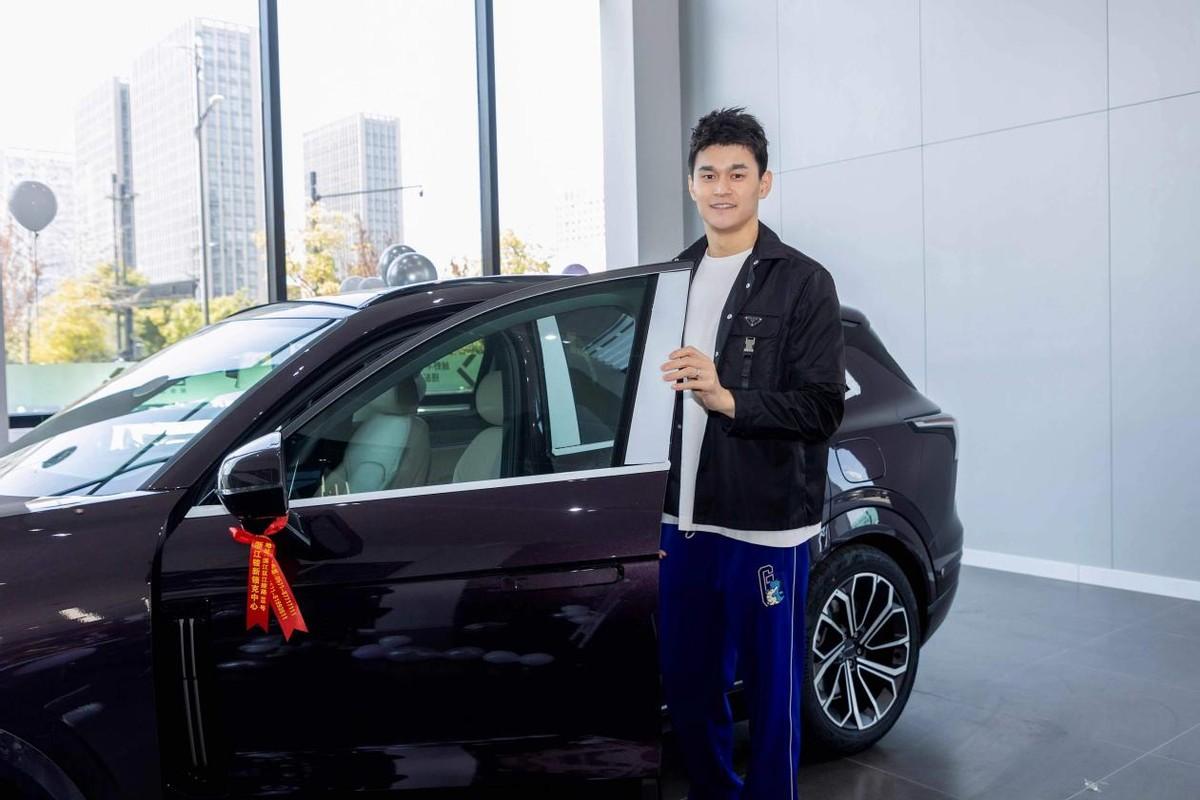 高尔夫明星孙杨将转会的简单介绍