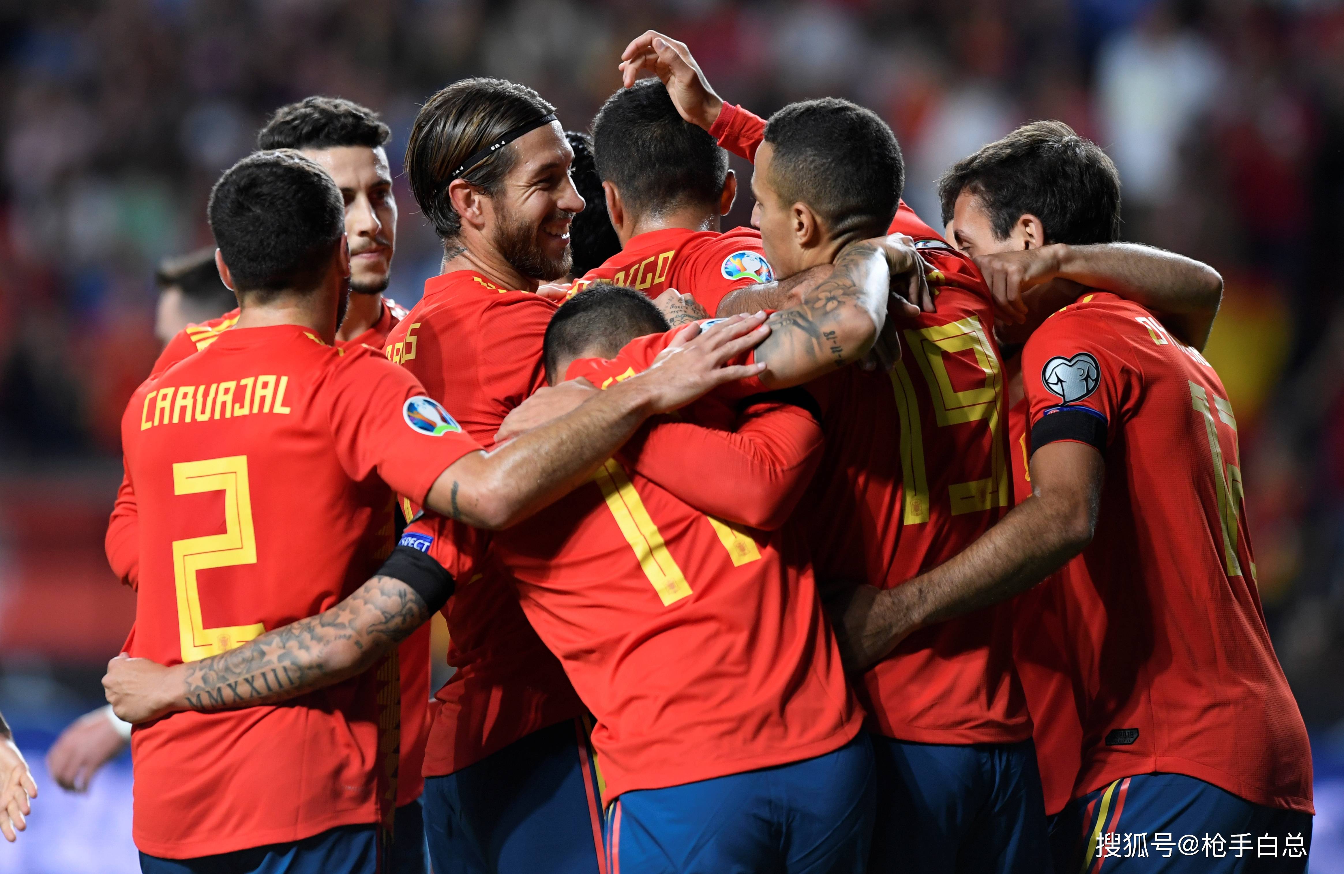 西班牙对决希腊，欧洲预选赛实力对比