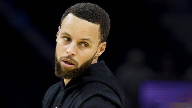 勇士主帅:库里的表现令人难以置信 勇士主帅:库里的表现令人难以置信