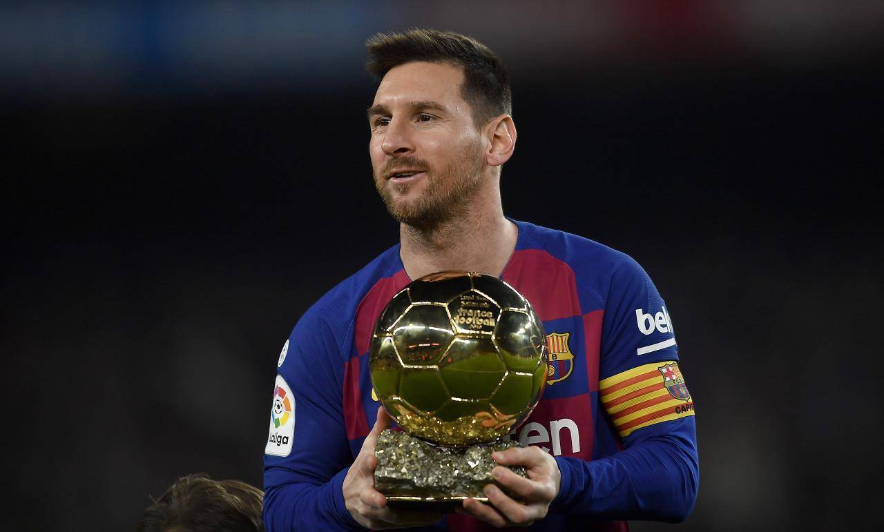 梅西率队主场大胜巴拉多利德,巴萨稳居积分榜首位 梅西率队主场大胜巴拉多利德,巴萨稳居积分榜首位