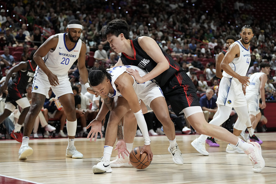 关注国际赛事最新动态,球员表现抢眼 关注国际赛事最新动态,球员表现抢眼