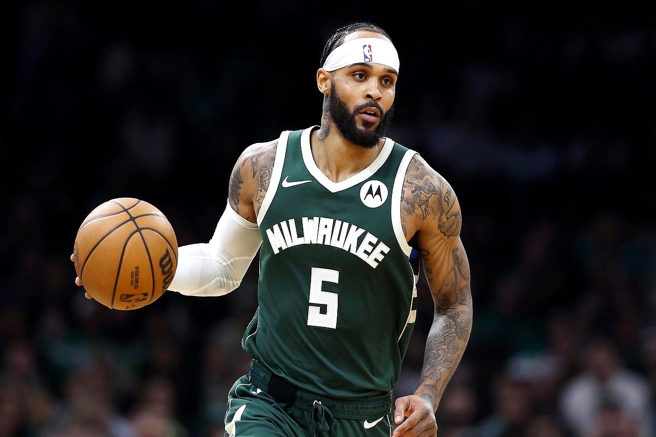 意大利男篮翻盘鹈鹕，利拉德关键制胜的简单介绍