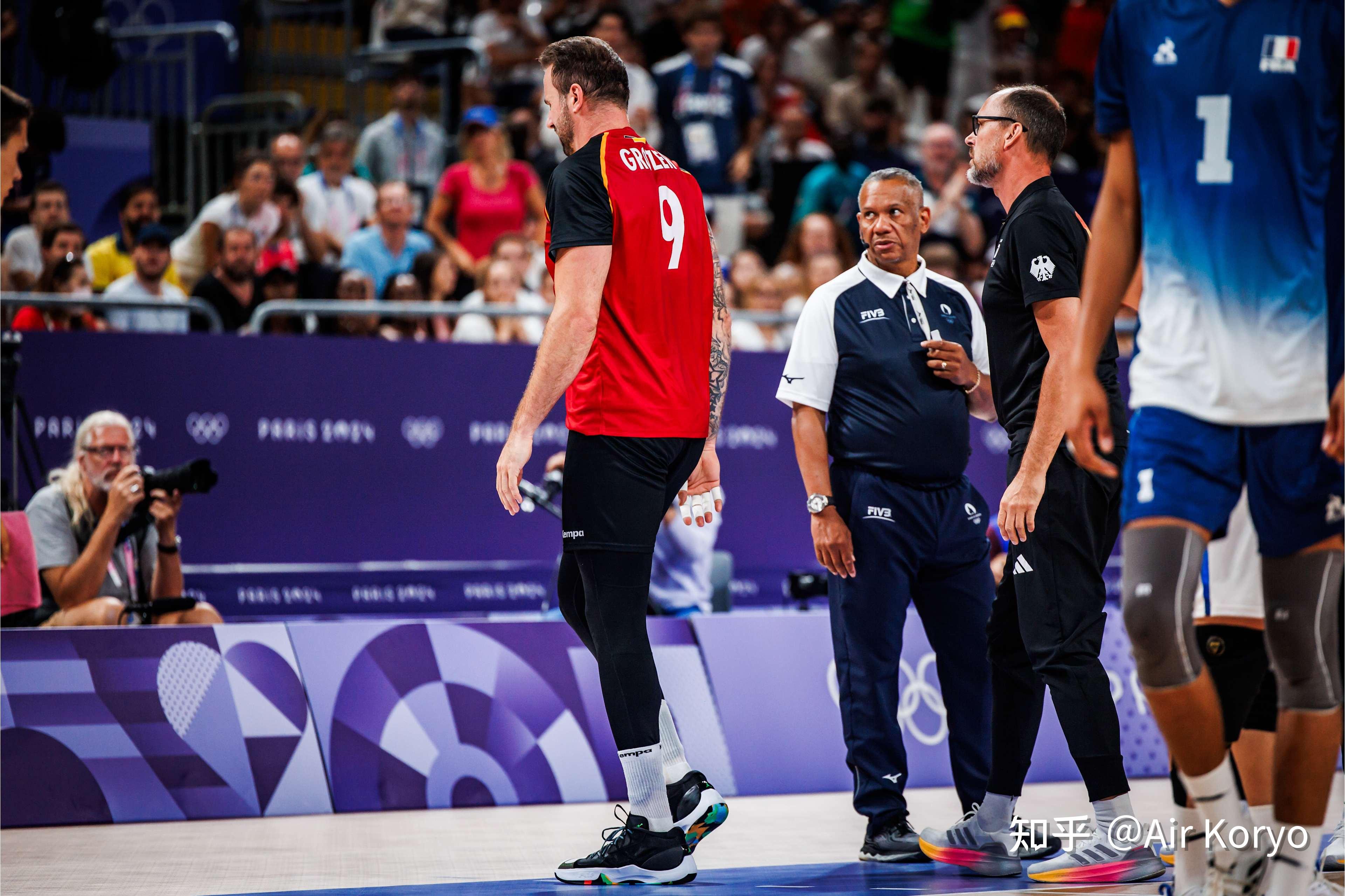 巴黎圣日耳曼险胜德国乒乓球队,莱万送出关键助攻顶尖较量四强赛,强势挺进下一轮的简单介绍 巴黎圣日耳曼险胜德国乒乓球队,莱万送出关键助攻顶尖较量四强赛,强势挺进下一轮的简单介绍