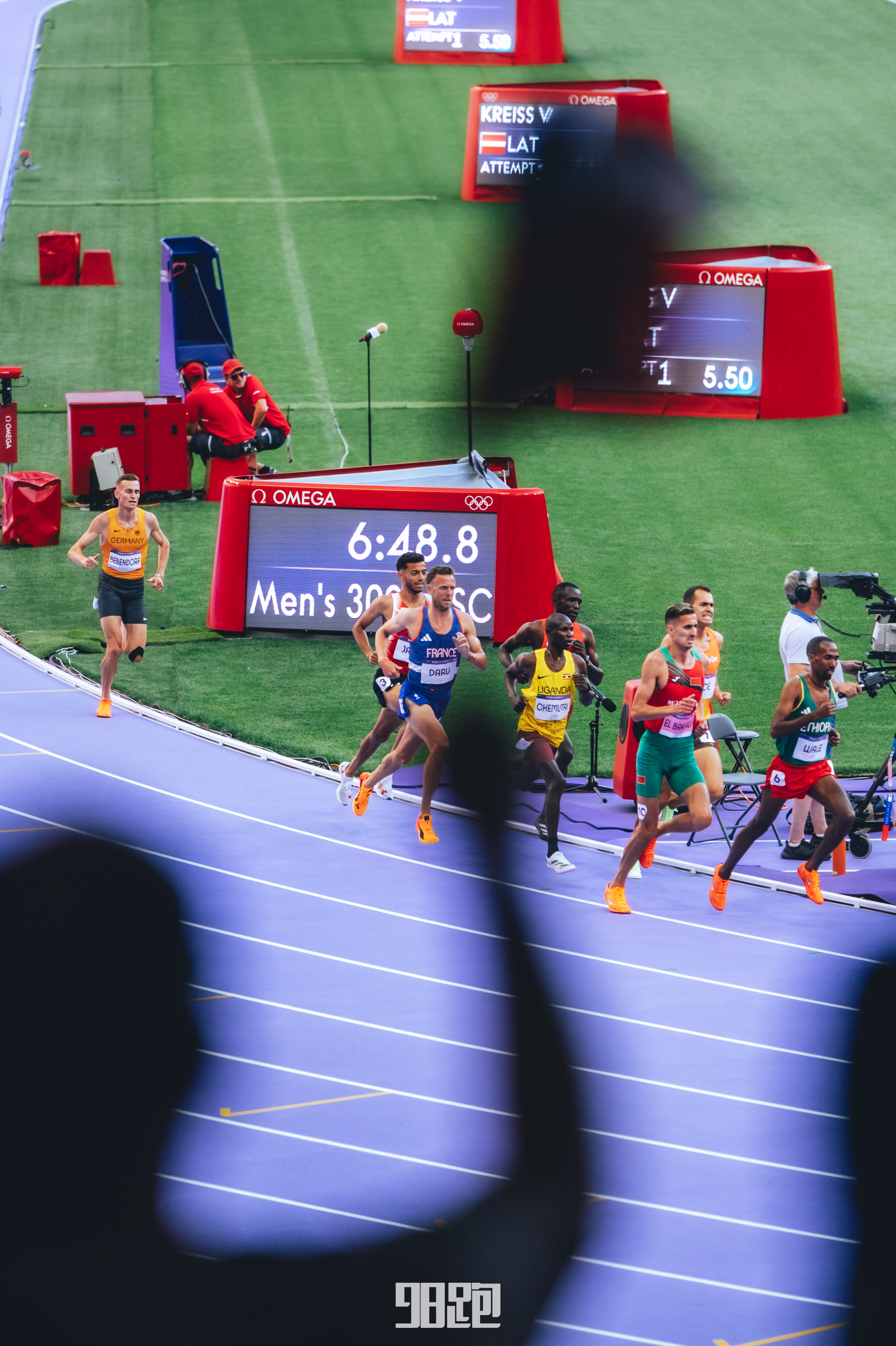 奥运会选手刷新世界纪录,震撼全场的简单介绍 奥运会选手刷新世界纪录,震撼全场的简单介绍