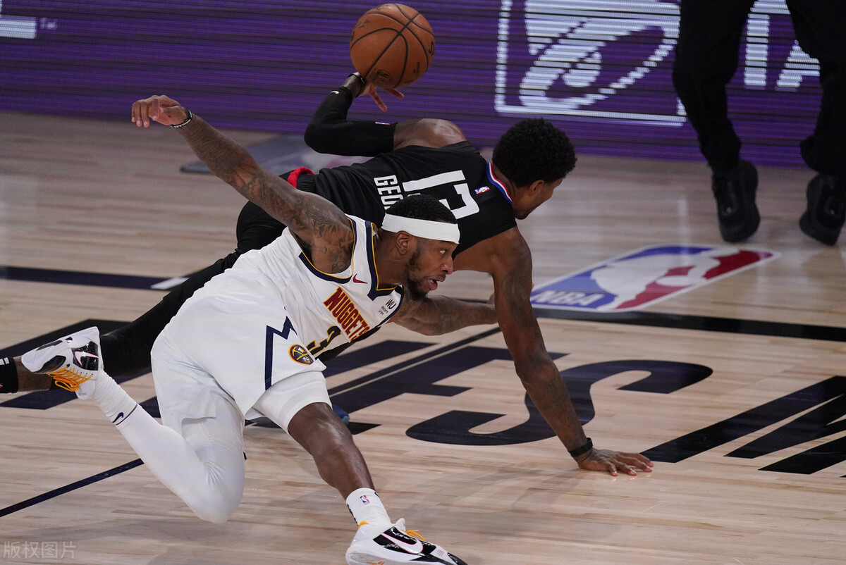 新疆队翻盘山西队，乔治点燃赛场